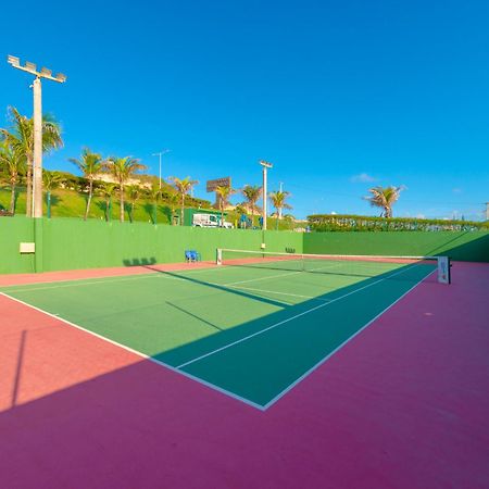 Ocean Palace All Inclusive Premium Natal Exteriér fotografie Tennis courts at the Atlantis Paradise Island